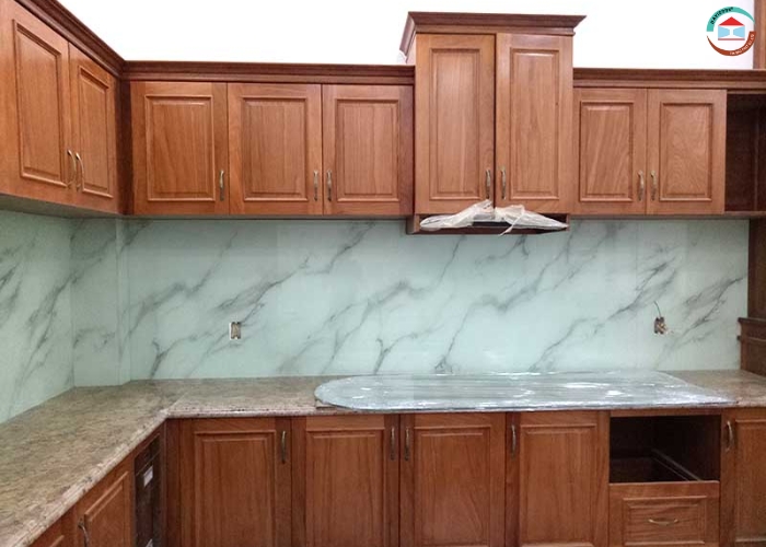 Các loại kính ốp bếp Đà Nẵng phổ biến hiện nay