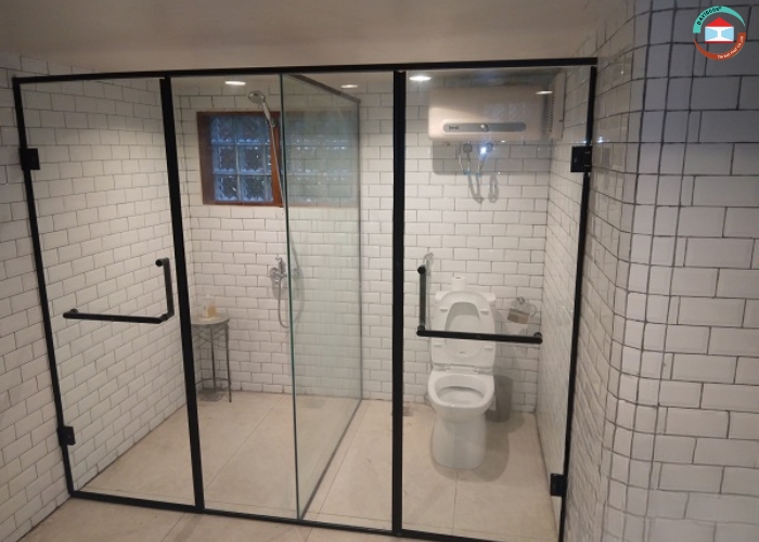 Đặc điểm vượt trội của vách kính phòng tắm Đà Nẵng