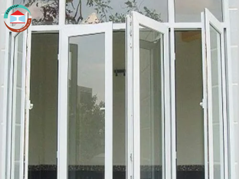 So sánh cửa gỗ, cửa nhôm Xingfa và cửa nhựa lõi thép